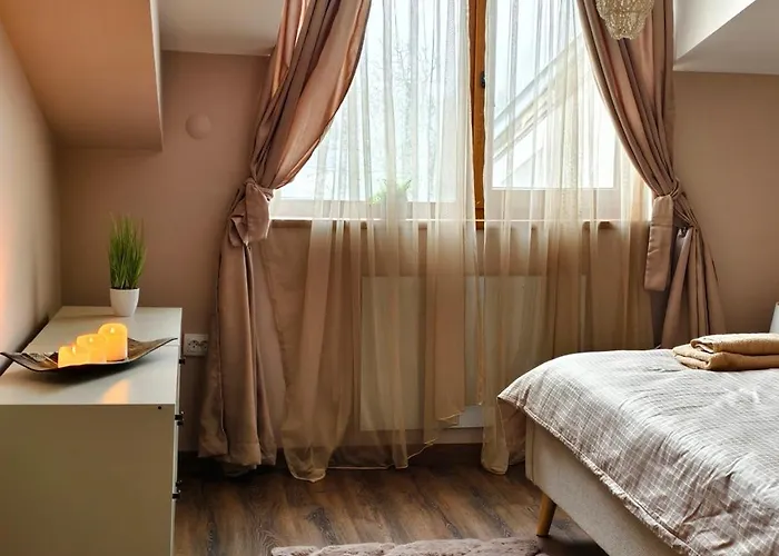 Cozy Stylish 2-bedroom Near Road, 5min To Gondola & Bars * Bansko