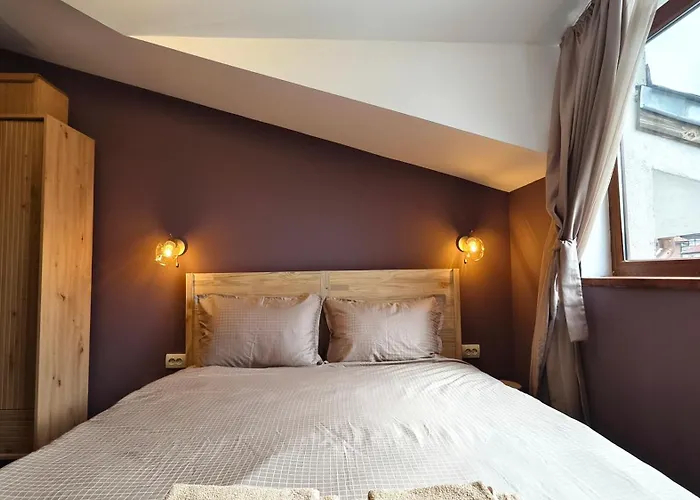 Apartment Cozy Stylish 2-bedroom Near Road, 5min To Gondola & Bars